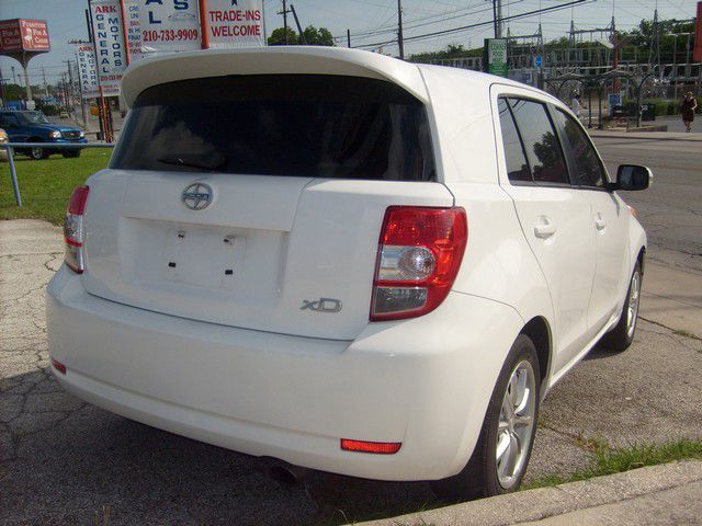 Scion xD 2008 photo 30