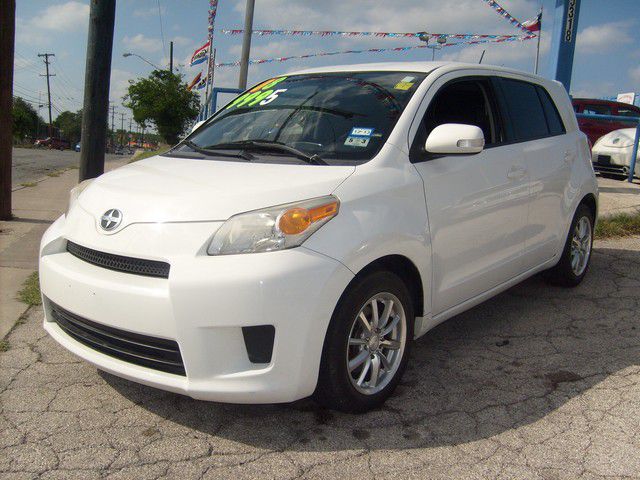 Scion xD 2008 photo 34