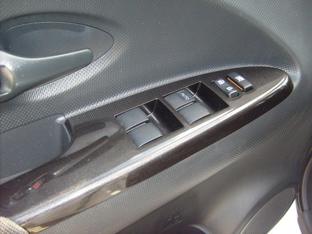 Scion xD 2008 photo 7