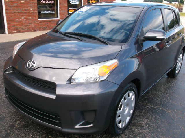 Scion xD 2008 photo 15