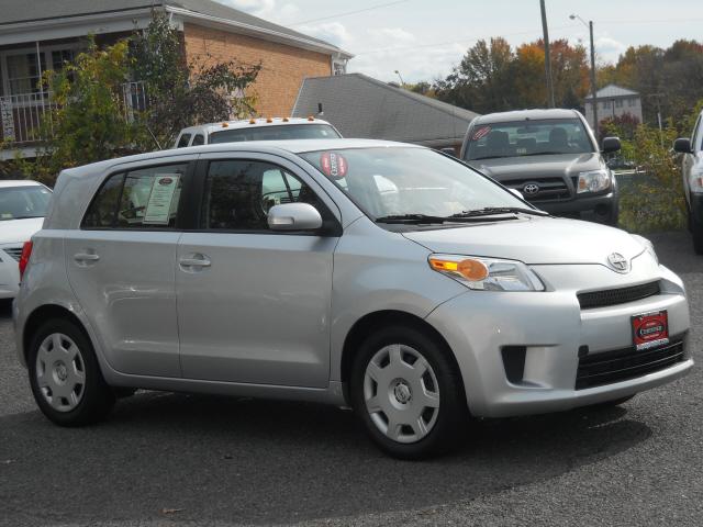 Scion xD 2008 photo 5