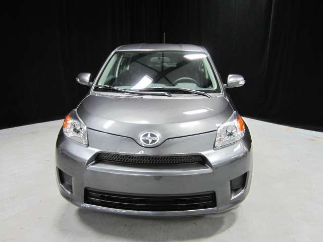 Scion xD 2010 photo 1