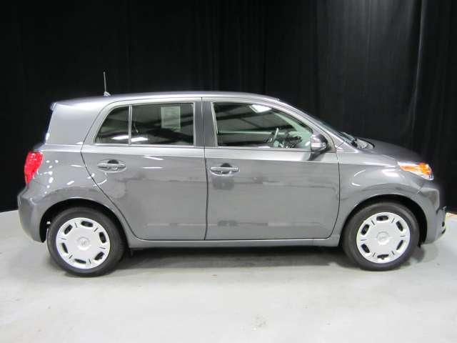 Scion xD 2010 photo 3