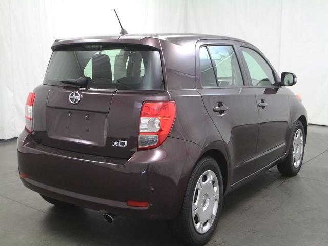 Scion xD 2011 photo 1