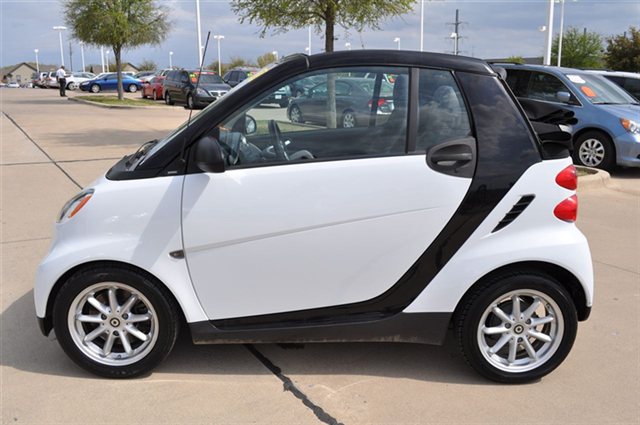 Smart fortwo 2009 photo 2