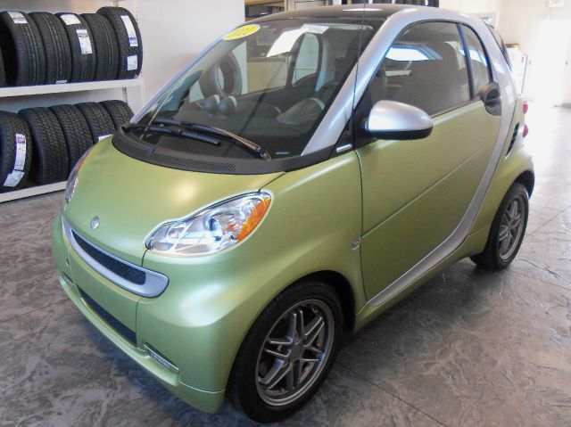 Smart fortwo 2011 photo 2