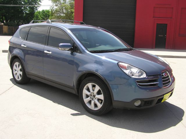 Subaru B9 Tribeca 2004 photo 2