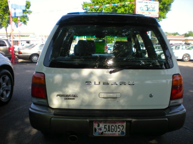 Subaru Forester 1998 photo 1