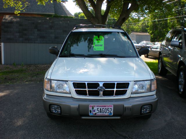 Subaru Forester 1998 photo 2