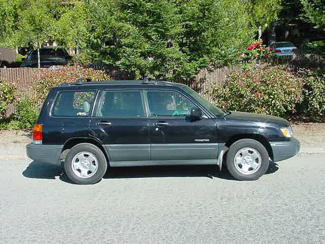 Subaru Forester 1998 photo 2