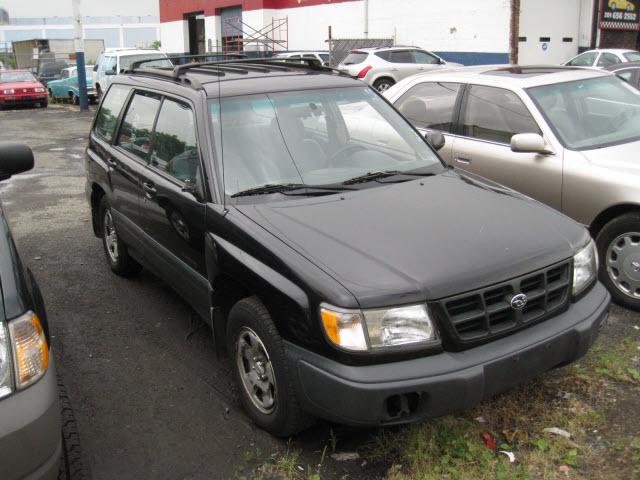 Subaru Forester 1998 photo 2