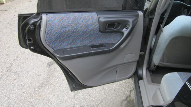 Subaru Forester 1998 photo 16