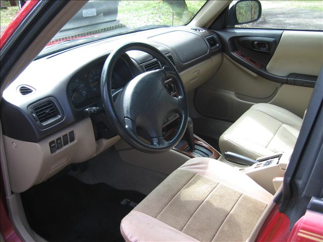 Subaru Forester 1998 photo 1