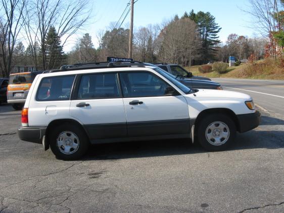 Subaru Forester 1998 photo 4