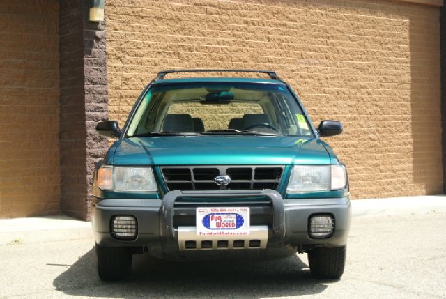 Subaru Forester 1998 photo 2