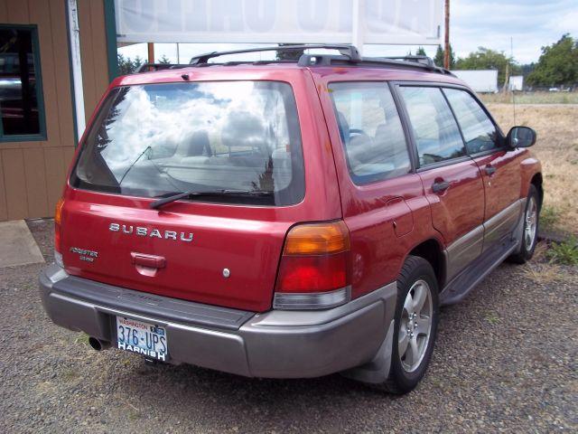 Subaru Forester 1998 photo 2