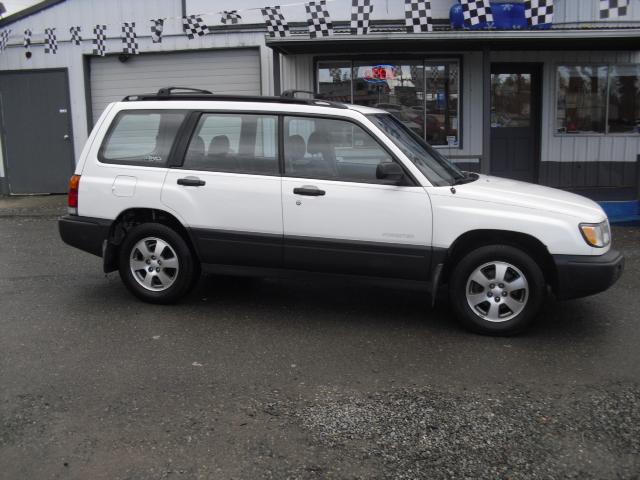 Subaru Forester 1998 photo 1