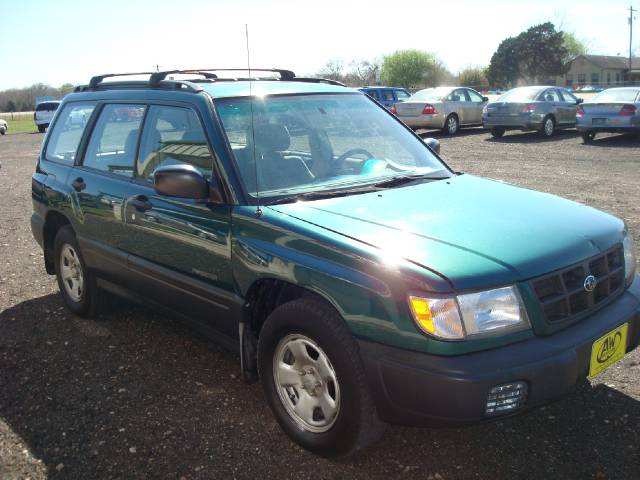 Subaru Forester 1998 photo 1