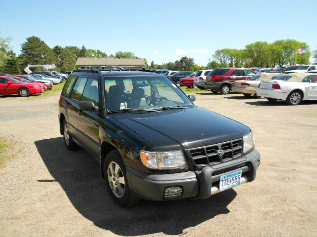 Subaru Forester 1999 photo 2