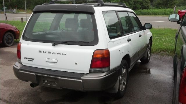 Subaru Forester 1999 photo 3