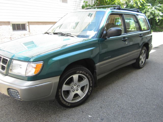 Subaru Forester 1999 photo 4