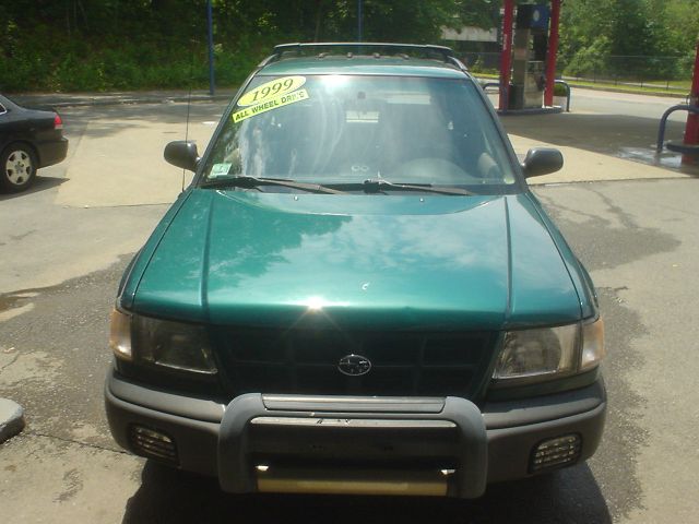 Subaru Forester 1999 photo 1