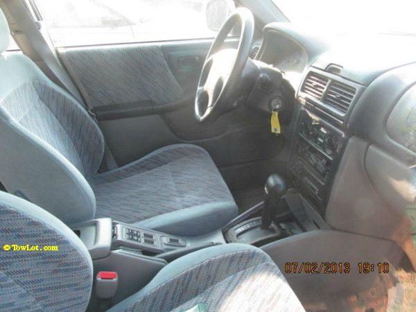 Subaru Forester 1999 photo 1