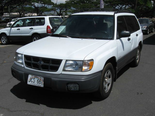 Subaru Forester 2000 photo 1