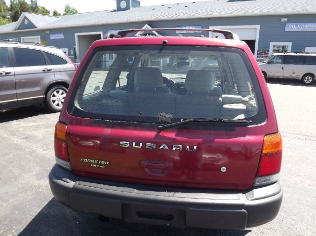 Subaru Forester Lariat Crew Cab 4WD DRW SUV