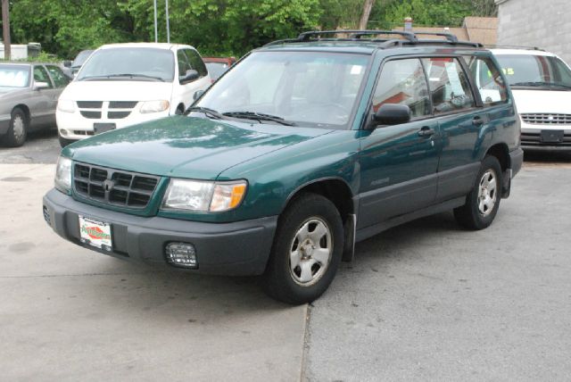 Subaru Forester 2000 photo 3