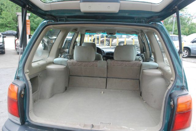 Subaru Forester 2000 photo 7