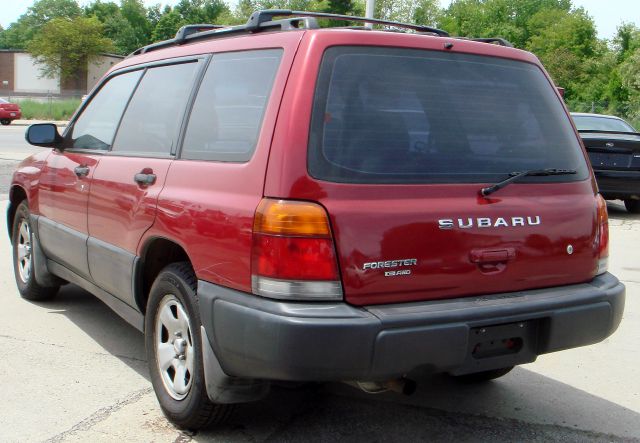 Subaru Forester 2000 photo 8