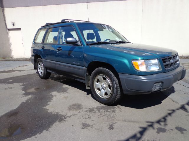 Subaru Forester 2000 photo 3