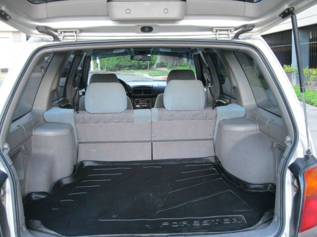 Subaru Forester 2000 photo 15