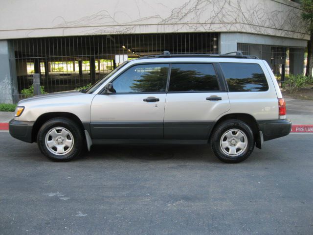 Subaru Forester 2000 photo 21