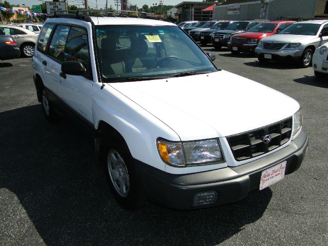 Subaru Forester 2000 photo 3