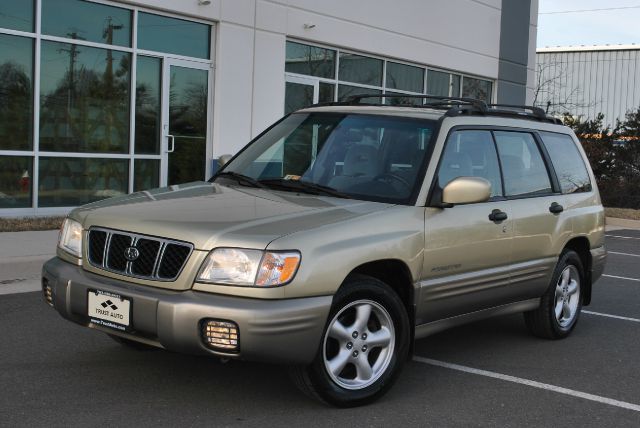 Subaru Forester 2001 photo 1