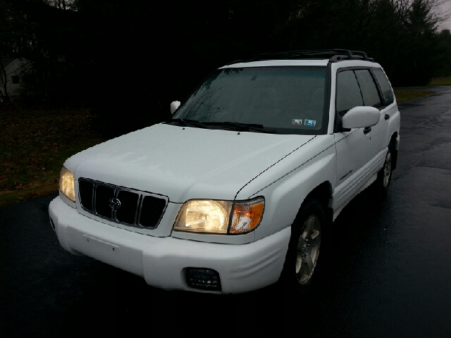 Subaru Forester 2001 photo 2