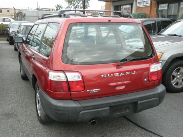 Subaru Forester 2001 photo 3