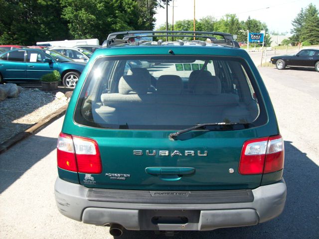 Subaru Forester 2001 photo 4