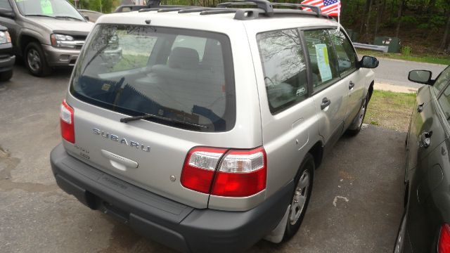 Subaru Forester 2001 photo 3