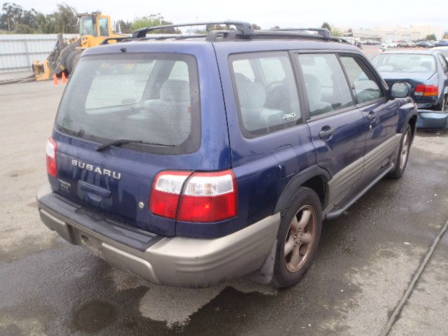 Subaru Forester 2001 photo 18