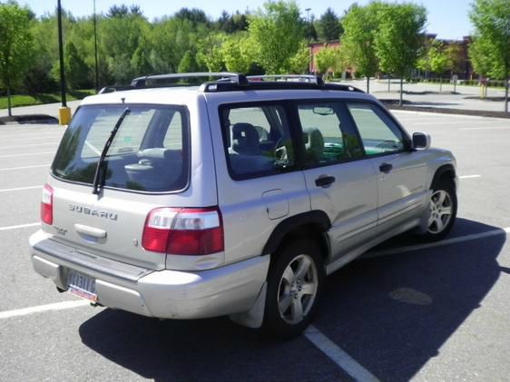 Subaru Forester 2001 photo 2