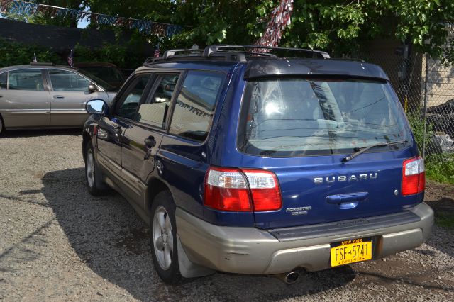 Subaru Forester 2001 photo 4