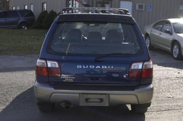 Subaru Forester 2001 photo 3