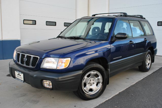 Subaru Forester 2001 photo 1