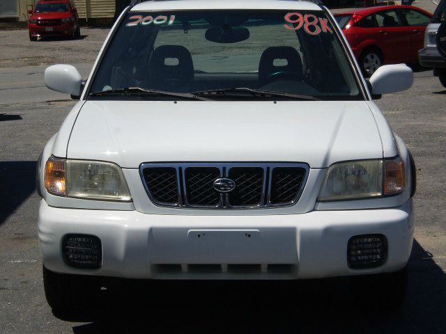 Subaru Forester 2001 photo 3