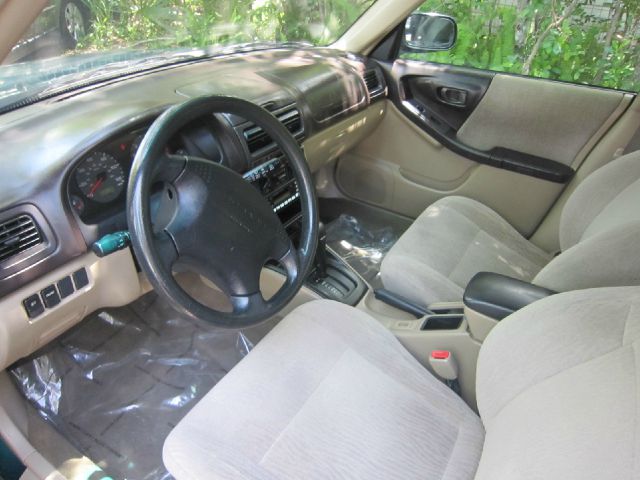 Subaru Forester 2001 photo 1