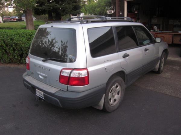 Subaru Forester 2002 photo 2