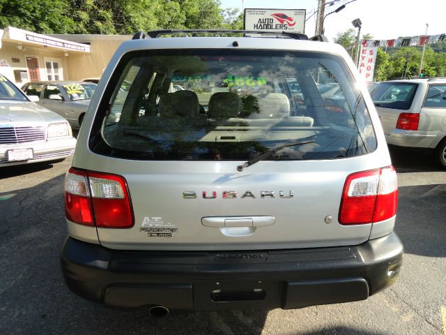 Subaru Forester 2002 photo 1